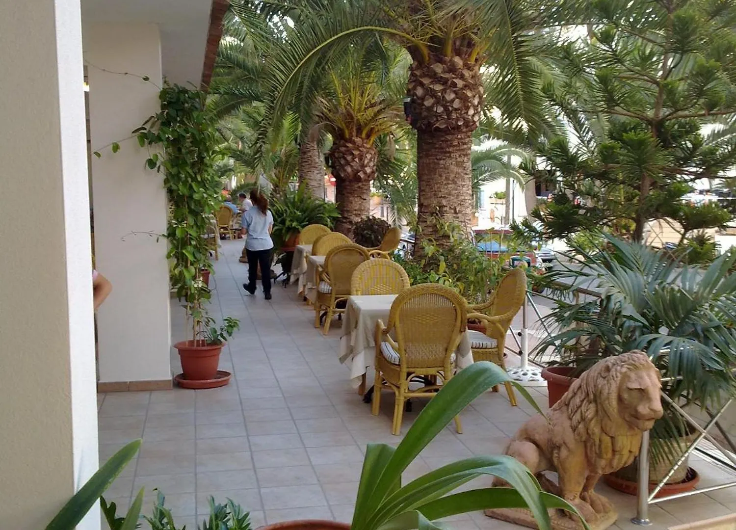 Hostal Leo D'Or Кала де Ор Гостевой дом