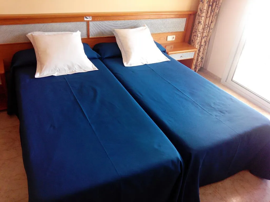 Hostal Leo D'Or Кала де Ор Гостевой дом