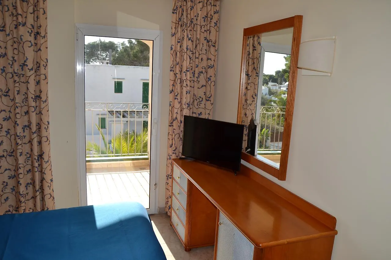 Hostal Leo D'Or Кала де Ор Гостевой дом